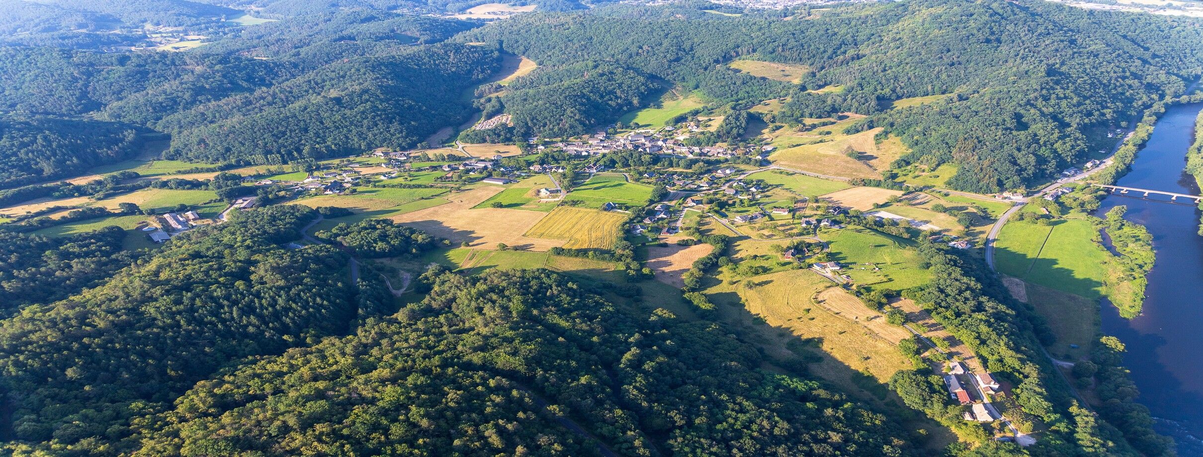 Vue aérienne de Monceaux-sur-Dordogne